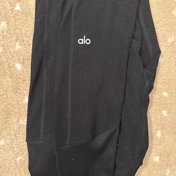 High Waisted Alosoft Lounge Leggings in Black size Small - Picture 5 of 5